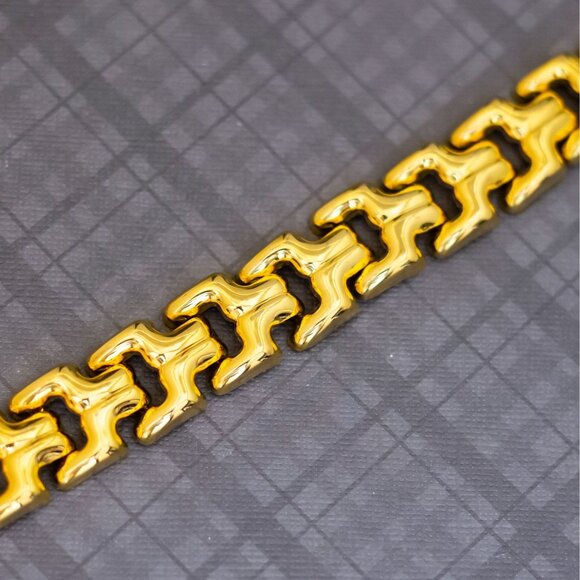7 inch, Vintage Gold Tone Letter Y Geometric Links Bracelet - G49 - Picture 1 of 3